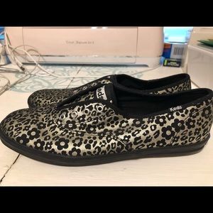 Keds size 8 black and silver leopard gently used